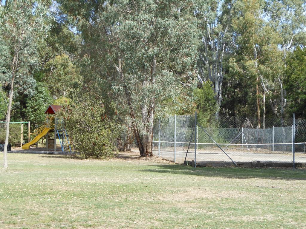 Grampians View Cottages And Units Halls Gap Exterior photo